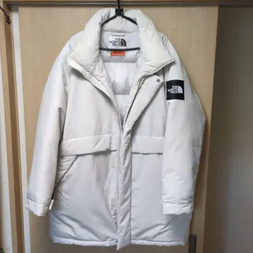 THE NORTH FACE ON Ball M 화이트 다운 자켓 구제 의류