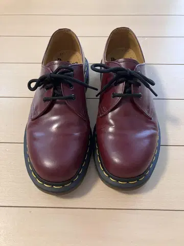 닥터마틴 버건디 US8 26.0