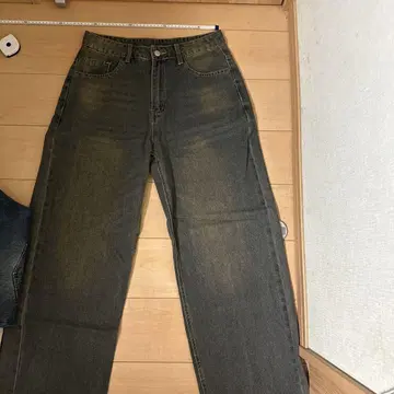 다크 그레이 데님 청바지