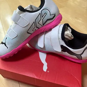 Puma X2 축구화 화이트/핑크 JUS 15