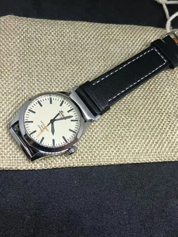 [ 손목시계 ] BEAMS EST1976 미러 면 마감 커스텀 MOD