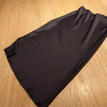 zara 블랙 타이트 스커트 새틴