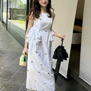 Bibiy. ELODIE FRILL DRESS
