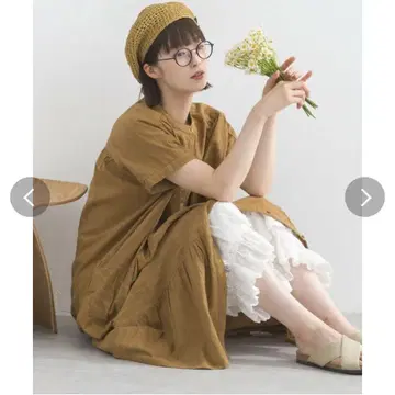 새상품 Lupilien 루필리안 스트라이프 도비 개더 절개 원피스