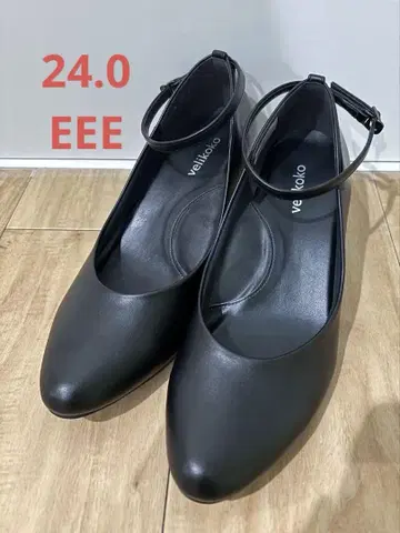 거의 미사용 베리코코 24.0cm 폭넓은 편안한 3Way 스트랩 펌프스