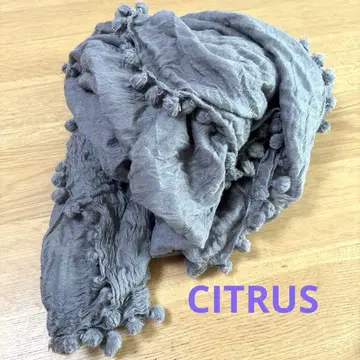 CITRUS 폼폼 포함 스톨 그레이 울 x 실크