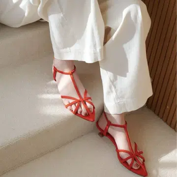 내로우 스트랩 샌들