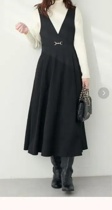 natural couture 비트 벨트 포함 V넥 점프 스커트