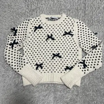 ZARA 리본 니트