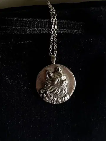 tinycrown 고양이 얼굴 펜던트 목걸이