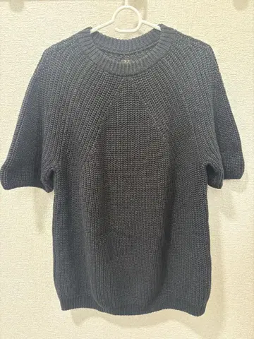BATONER 블랙 반팔 니트