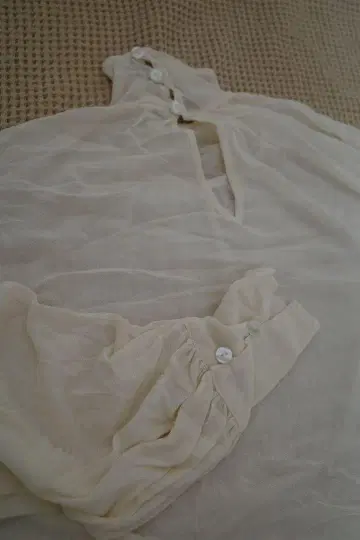 [ eaphi ] 시어 탑 Free size 새상품급
