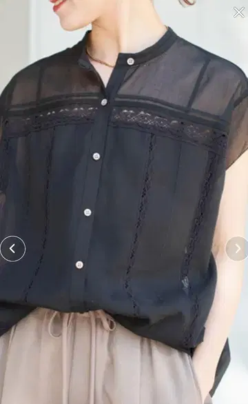 spick & span co 롤 프렌치 레이스 블라우스 새상품급