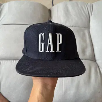 GAP 네이비 야구 모자