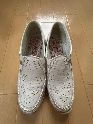 Rieker 화이트 슬립온 39