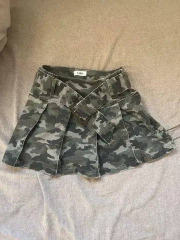 EVRIS 카모플라주 데님 플리츠 스커트