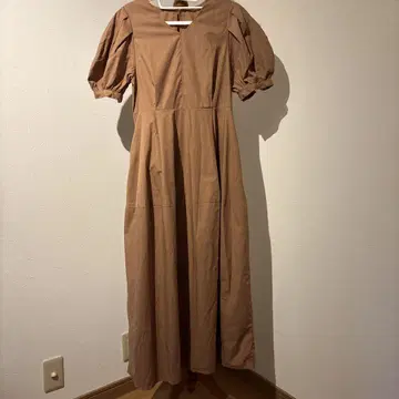 카멜색 롱 원피스 나노 유니버스