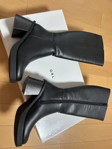 블랙 롱 부츠 사이드 지퍼