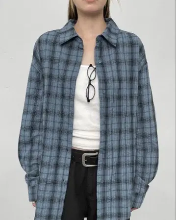 체크 무늬 캐주얼 셔츠