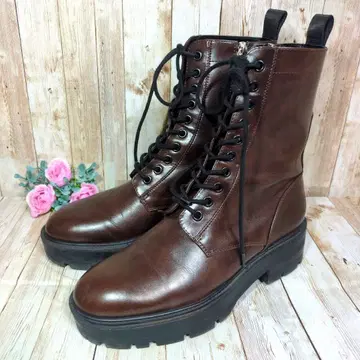 [ ZARA ] 통굽 레이스업 부츠 청키힐 10홀 다크 브라운