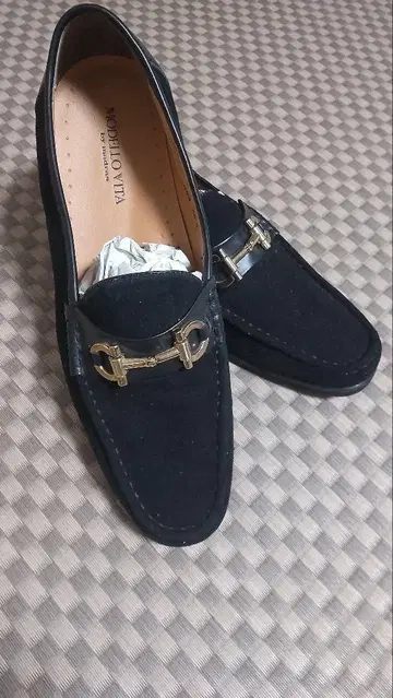 미사용 새상품 마드라스 가죽 x 스웨이드 절개 비트 로퍼 블랙