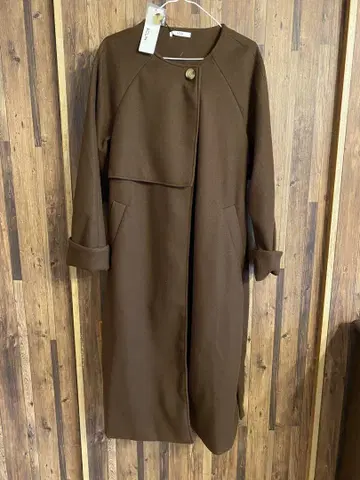 [ 새상품 미사용 택 포함! ] ECLIN 노카라 케이프 롱 코트