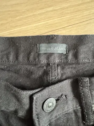 UNIQLO JEANS 블랙 슬림핏