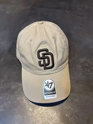 47 클린업 베이지 캡 SD 로고