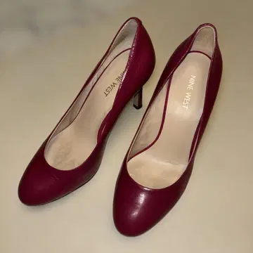 NINE WEST 버건디 하이힐 24cm