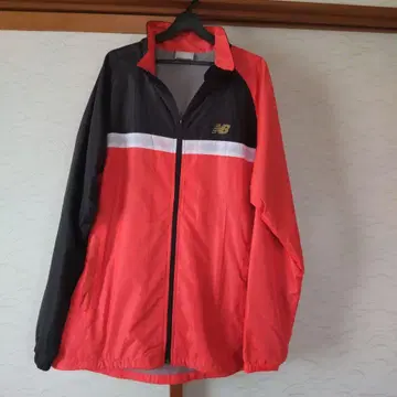 뉴발란스 나일론 점퍼 L 사이즈 미사용 새상품