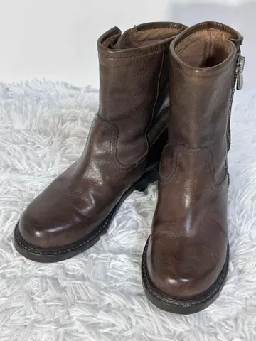 새상품급 BUTTERO 부테로 사이드 지퍼 가죽 숏부츠