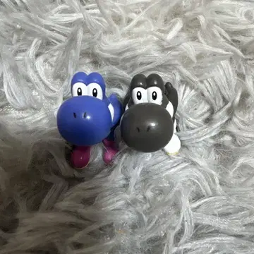 요시 피규어 2체 세트