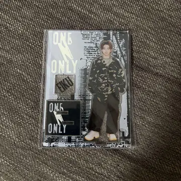 ONE N' ONLY 원엔 EIKU 에이쿠 아크릴 스탠드