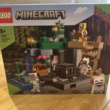 LEGO Minecraft [ The Skeleton Dungeon ]