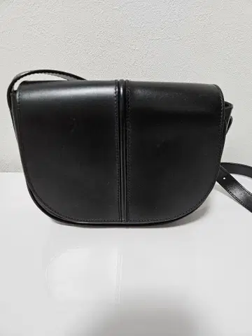 A.P.C. 블랙 가죽 숄더백