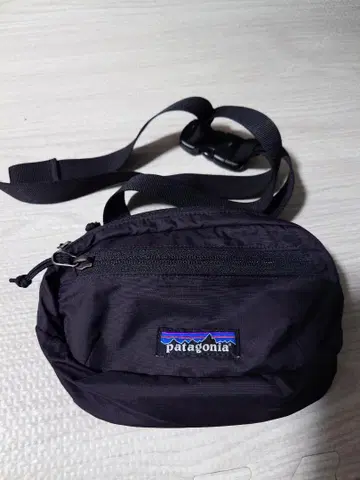 patagonia 블랙 바디백