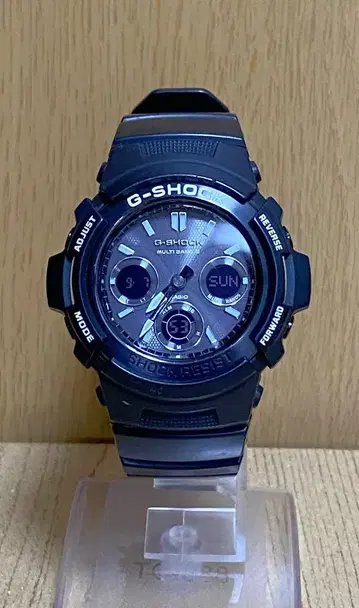 전파 솔라 CASIO G-SHOCK AWG-M100BW-1AJF