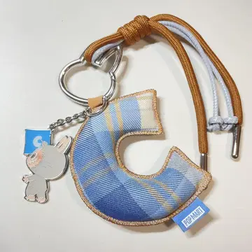 러브브 LABUBU PIN FOR LOVE 알파벳 펜던트 C