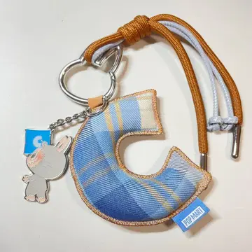 러브브 LABUBU PIN FOR LOVE 알파벳 펜던트 C