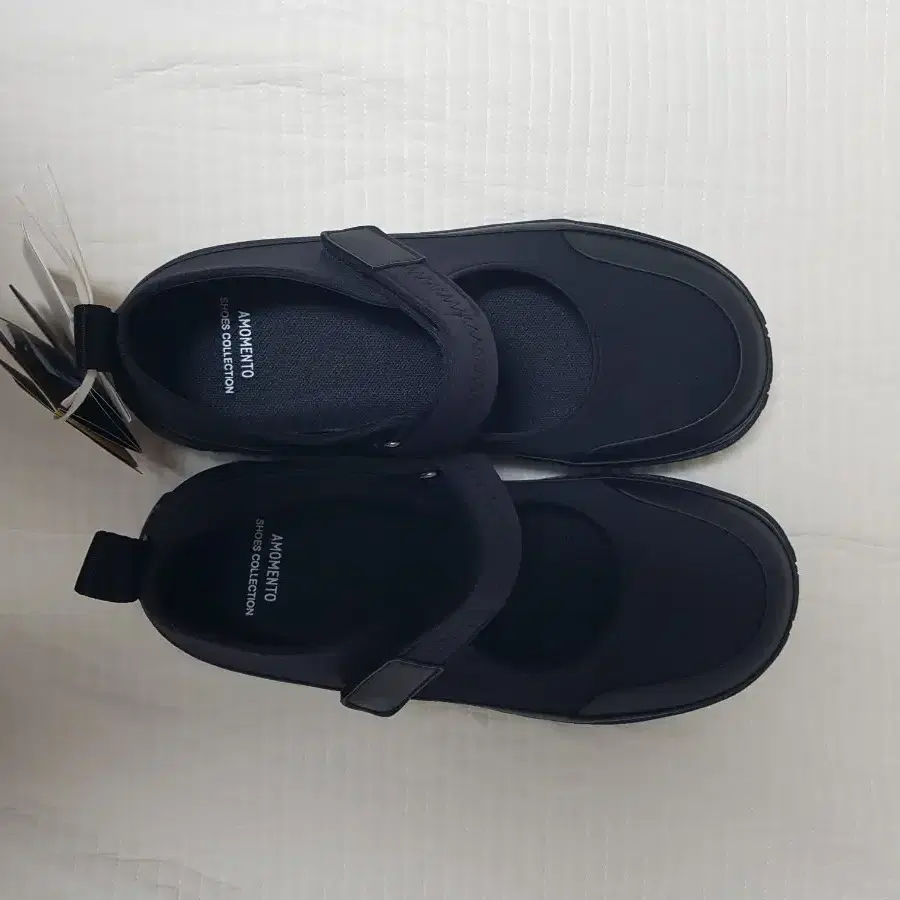 AMOMENTO | 아모멘토 Amomento Black Vibram Mary Jane Shoes