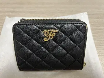 Maison de FLEUR 블랙 3단 폴더형 지갑