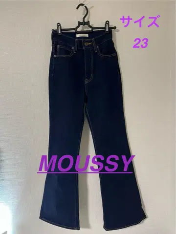 새상품급 MOUSSY 플레어 데님 사이즈 23