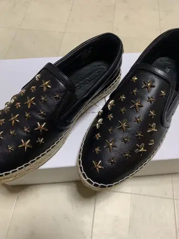 JIMMY CHOO 스터드 슬립온