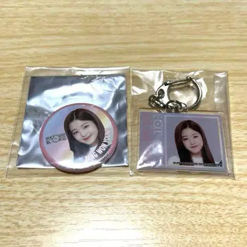 IZONE IVE 원영 캔뱃지 키링 2점