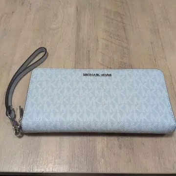 MICHAEL KORS 라이트 블루 장지갑