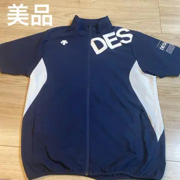 새상품급 DESCENTE 반팔 자켓 XO 사이즈