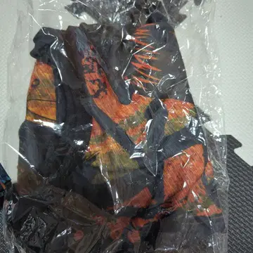 킹덤 T셔츠
