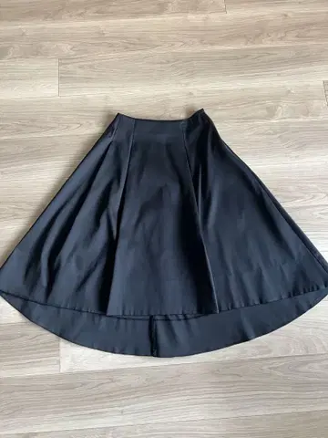 BLENHEIM 브렌헤임 블랙 플레어 스커트 S