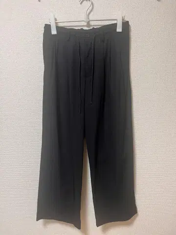MARKAWARE TRIPLE PLEATED EASY TROUSERS