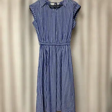 JUSGLITTY 프렌치 슬리브 원피스